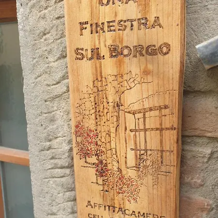 Helga's House- Finestra Sul Borgo Ambra