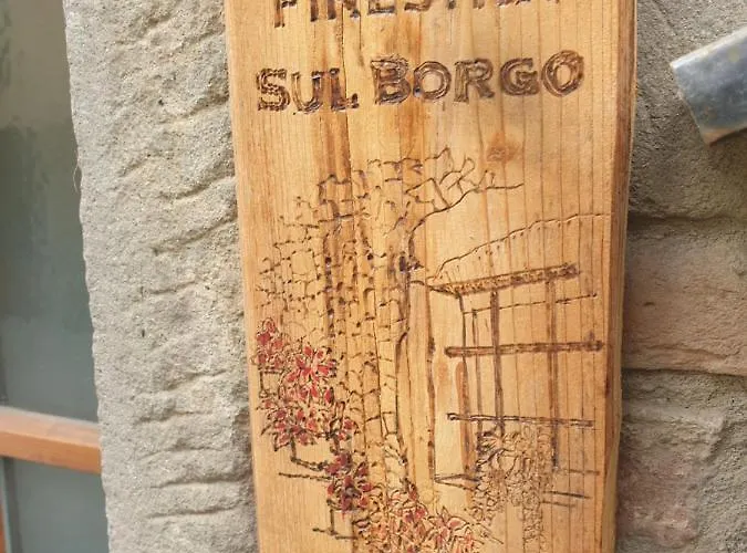 Helga's House- Finestra Sul Borgo Ambra